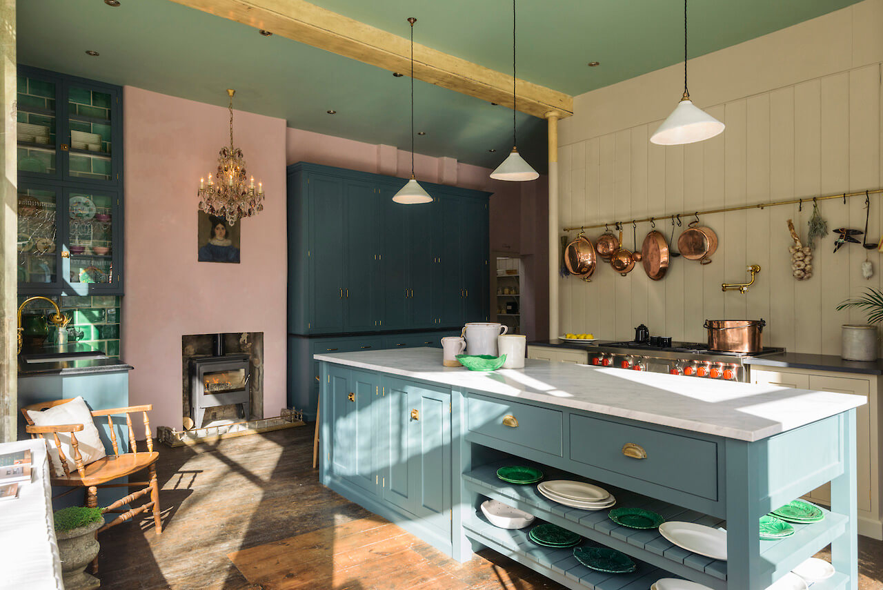 Colorful Kitchen Designs That Brighten Up Your Home 14 colorful kitchen inspiration nordroom3 Colorful Kitchen Designs That Brighten Up Your Home