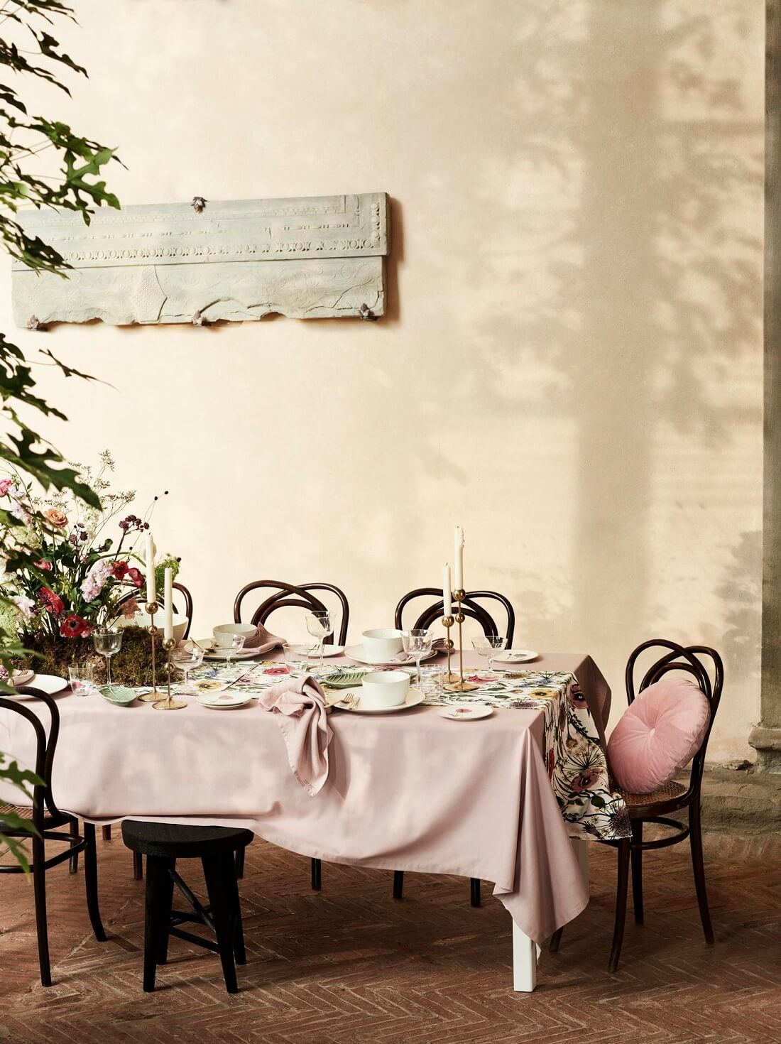 Floral Patterns and Pastel Colors in the H&M Home Spring Collection 4 hm home spring collection 2019 nordroom3 Floral Patterns and Pastel Colors in the H&M Home Spring Collection