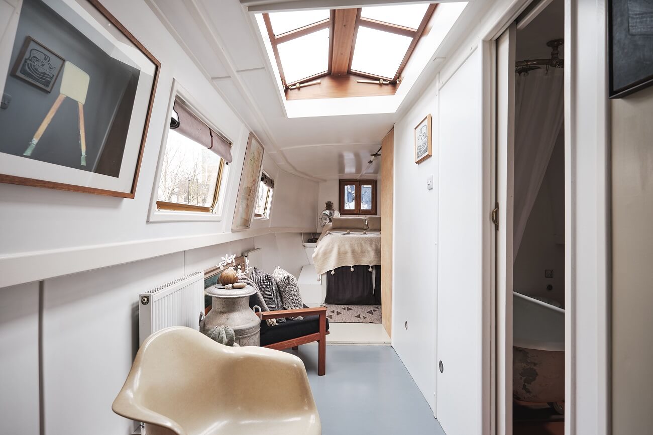 A Cozy and Stylish Houseboat in London 10 houseboat london nordroom9 A Cozy and Stylish Houseboat in London