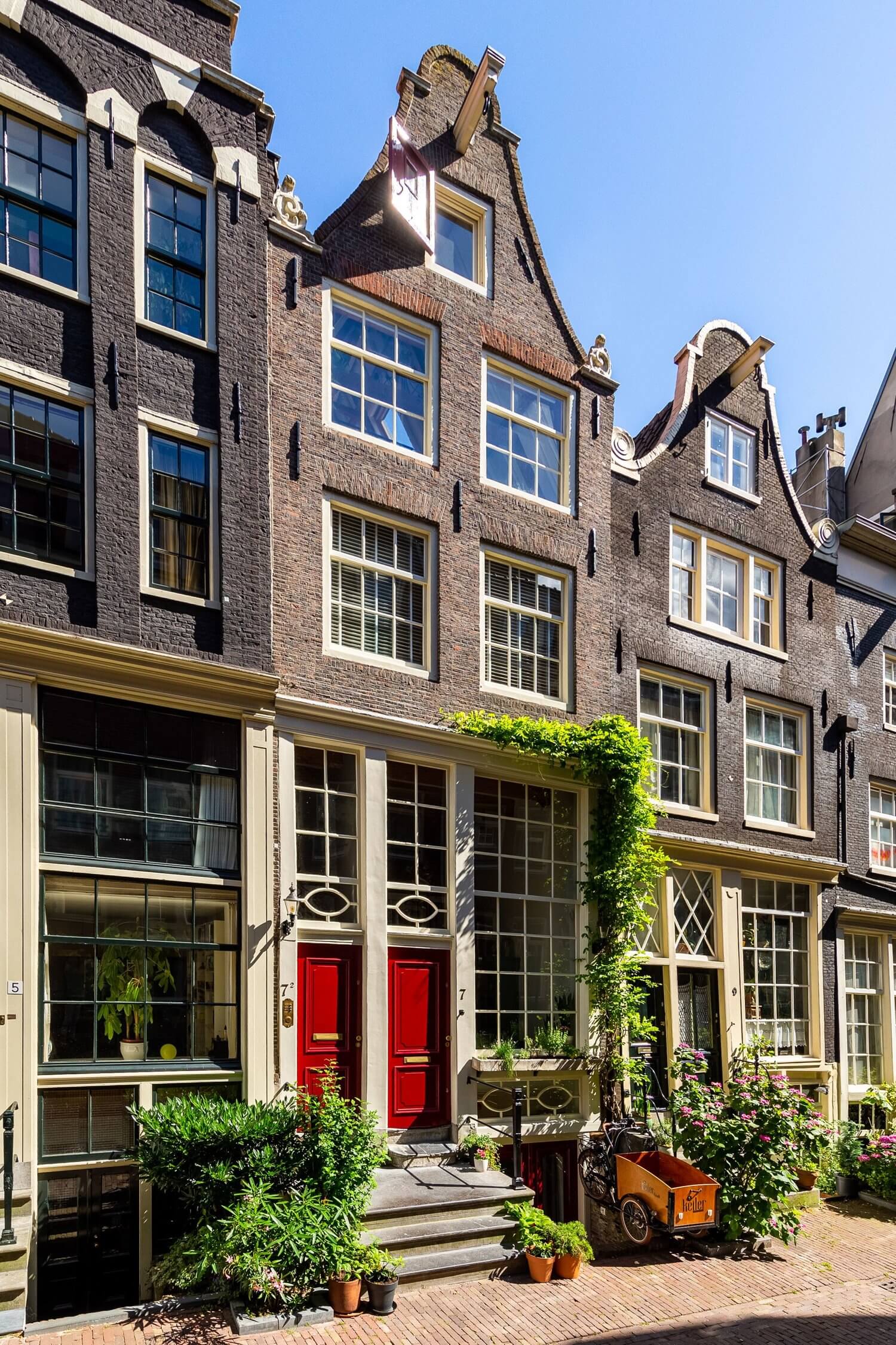 A Characteristic 17th-Century Home in Amsterdam