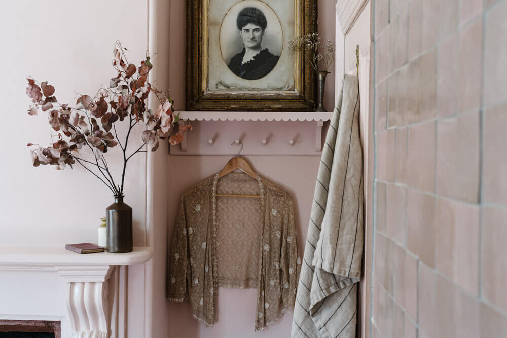 Lumière Lodge | A Creative Vintage Cottage in Australia 14 lumiere lodge vintage cottage australia nordroom13 Lumière Lodge | A Creative Vintage Cottage in Australia