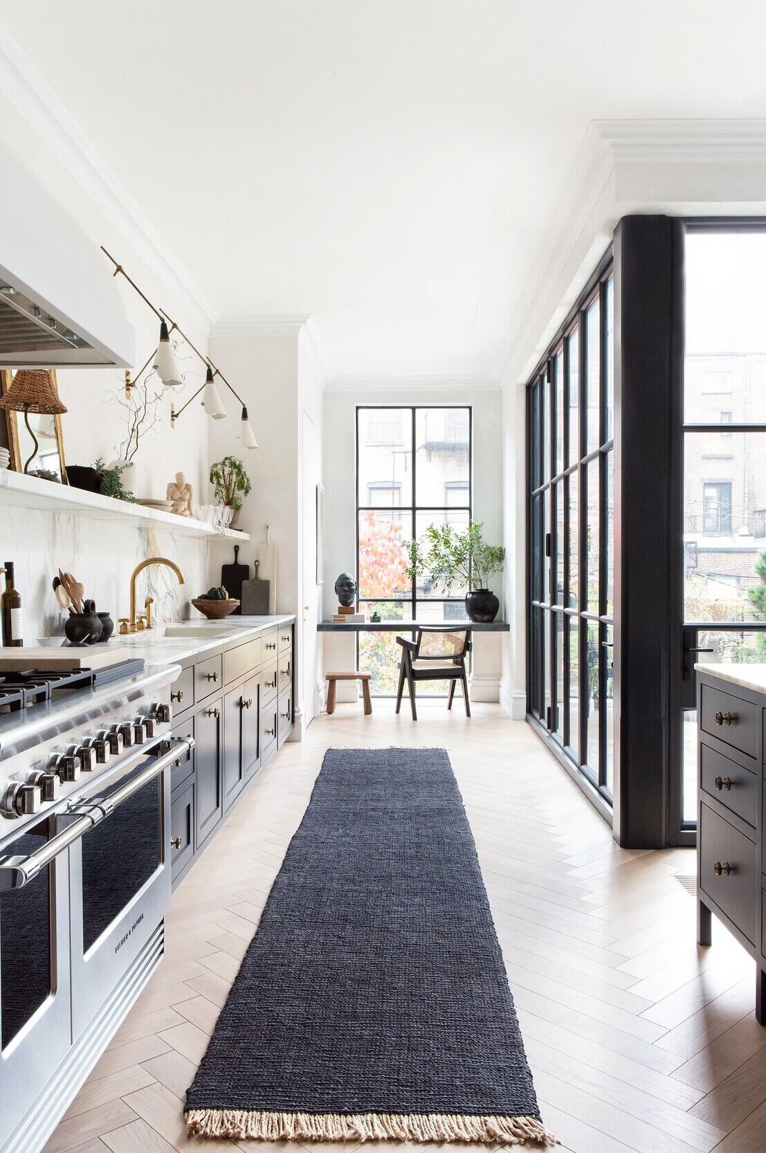 The Brooklyn Townhouse of EyeSwoon Founder Athena Calderone 6 brooklyn townhouse eyeswoon athena calderone nordroom5 The Brooklyn Townhouse of EyeSwoon Founder Athena Calderone