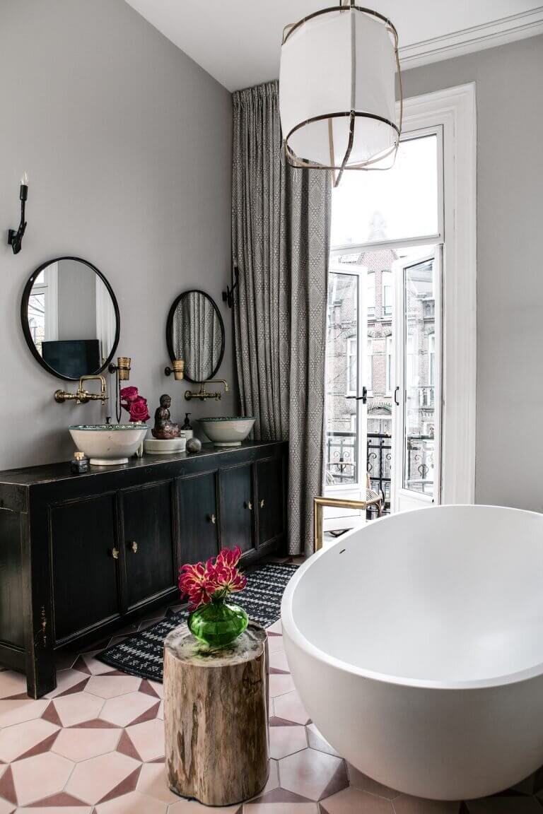 A Mixture of Styles in a Beautiful 1920s Townhouse in Amsterdam 17 mixture of styles 1920s townhouse amsterdam nordroom17 A Mixture of Styles in a Beautiful 1920s Townhouse in Amsterdam