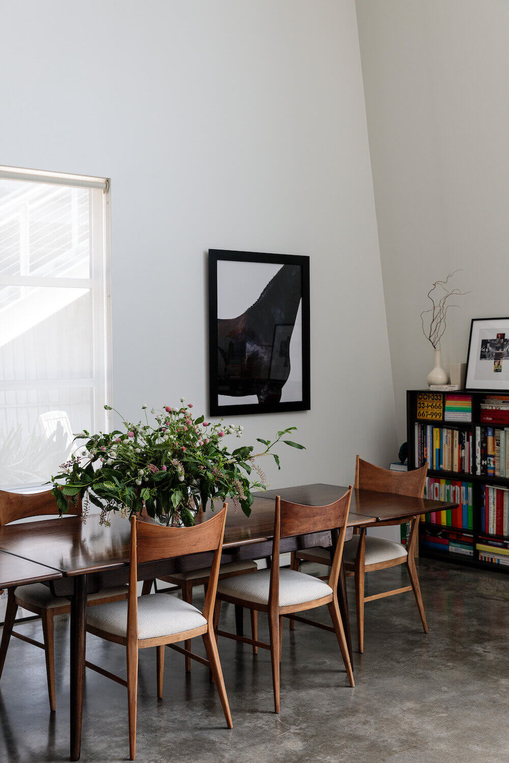 A Light Living Space Filled with Books and Art 5 book filled living room nordroom5 A Light Living Space Filled with Books and Art