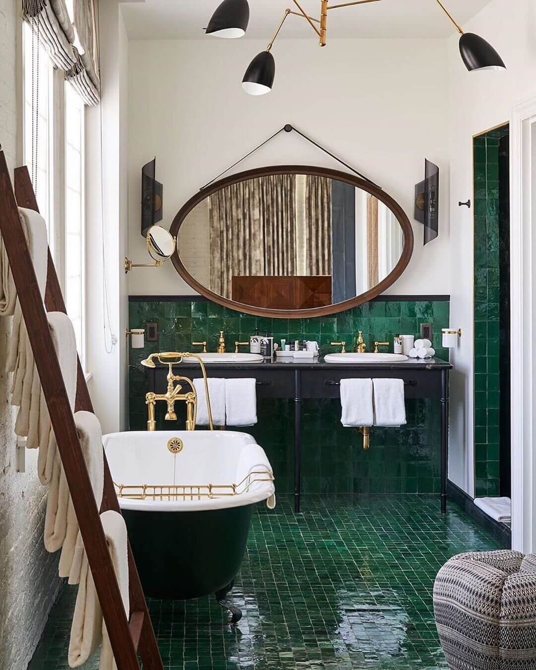 40+ Colorful Bathrooms That Will Spruce Up Your Home 43 30 colorful bathrooms nordroom26 40+ Colorful Bathrooms That Will Spruce Up Your Home