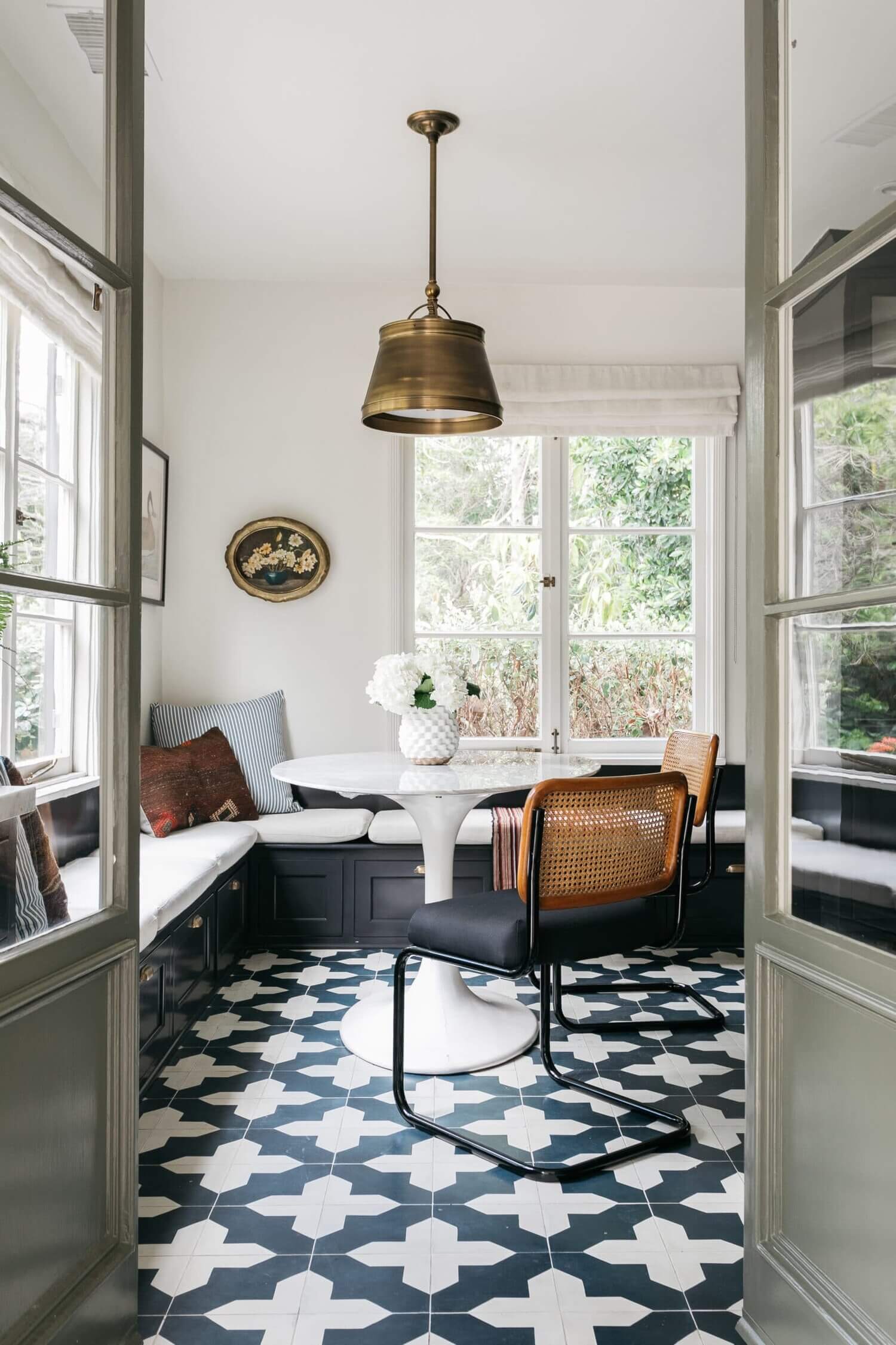 A Lovely Hollywood Hills Home with a Celebrity History 10 hollywood hills home matt helders zooey deschanel mark ruffalo nordroom9 A Lovely Hollywood Hills Home with a Celebrity History