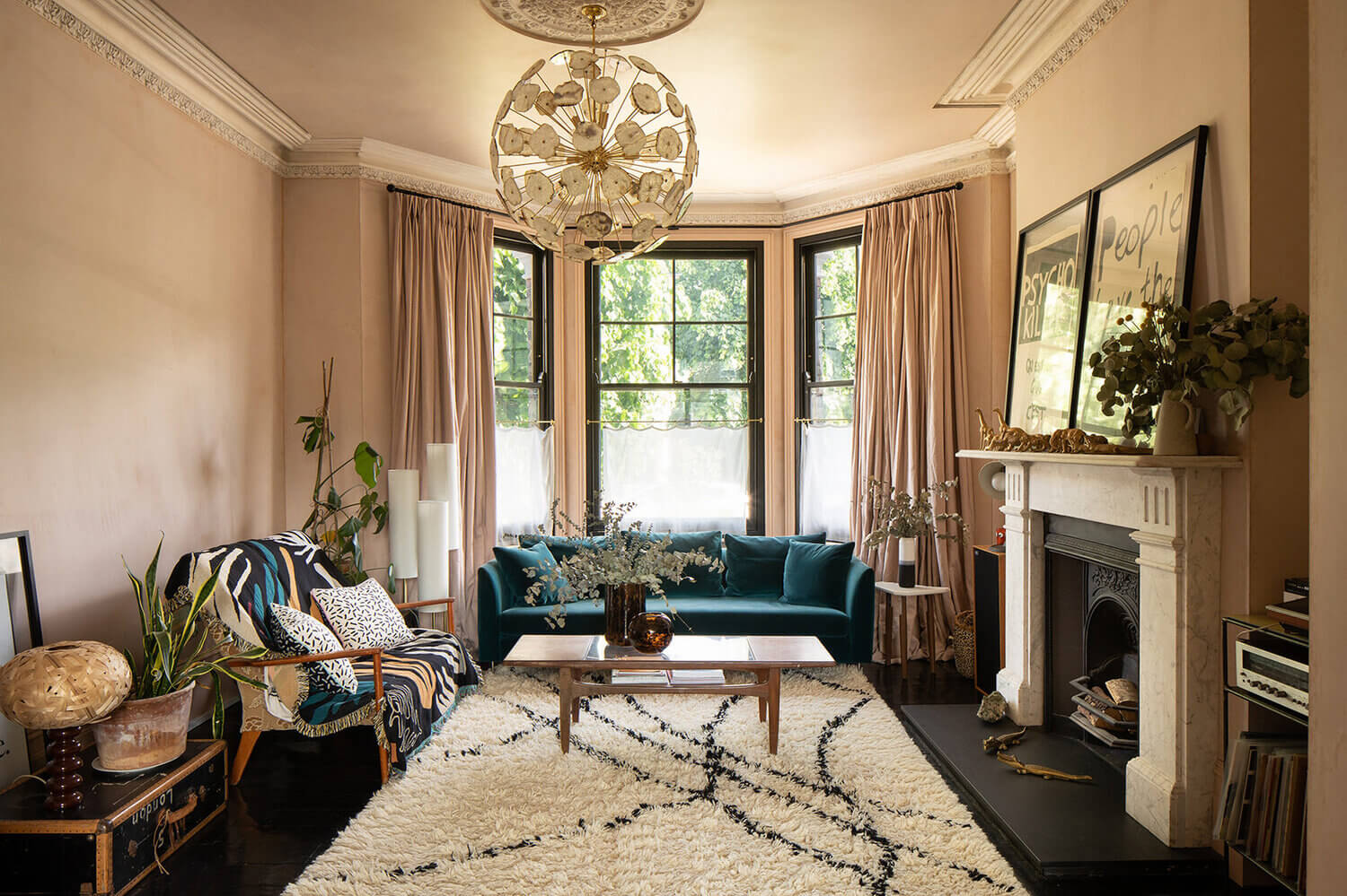 A Victorian Home with A Modern Extension and Tiny Japanese-Style Courtyard 1 AVictorianHomewithAModernExtensionandTinyJapanese StyleCourtyard TheNordroom A Victorian Home with A Modern Extension and Tiny Japanese-Style Courtyard