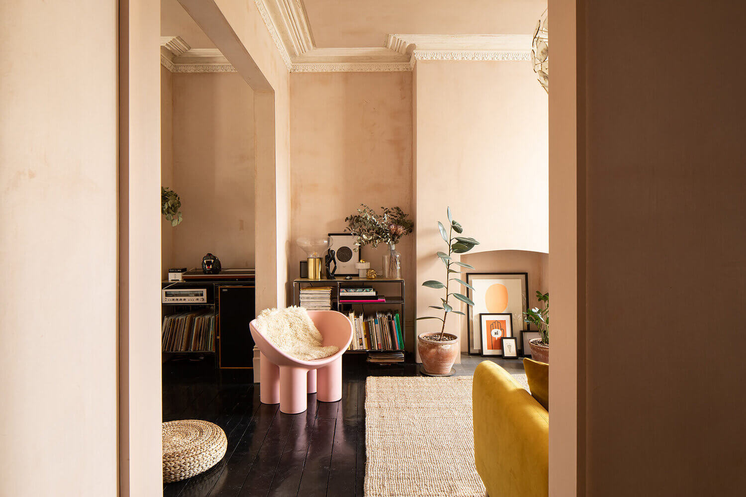 A Victorian Home with A Modern Extension and Tiny Japanese-Style Courtyard 2 AVictorianHomewithAModernExtensionandTinyJapanese StyleCourtyard TheNordroom1 1 A Victorian Home with A Modern Extension and Tiny Japanese-Style Courtyard