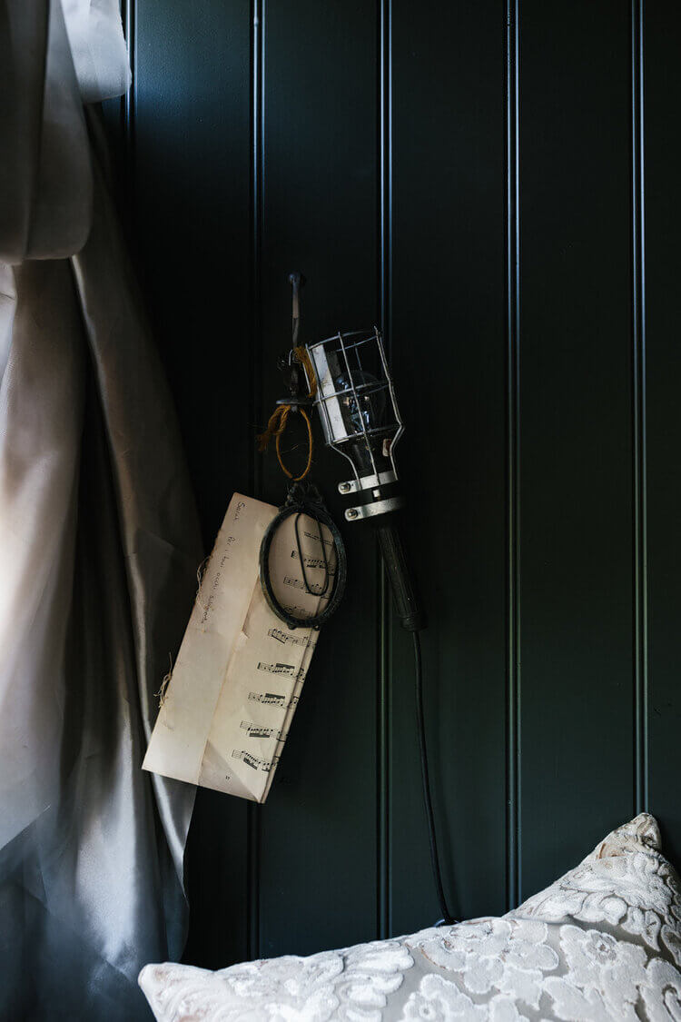 The Nun's Room: Sarah Andrews' Vintage Shack in Australia 3 the nuns room sarah andrews nordroom2 The Nun's Room: Sarah Andrews' Vintage Shack in Australia