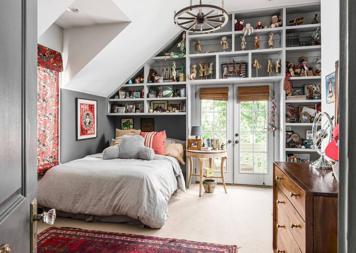 Louisa Pierce's Vintage Eclectic Nashville Home 25 louisa pierce vintage eclectic nashville home for sale nordroom25 Louisa Pierce's Vintage Eclectic Nashville Home