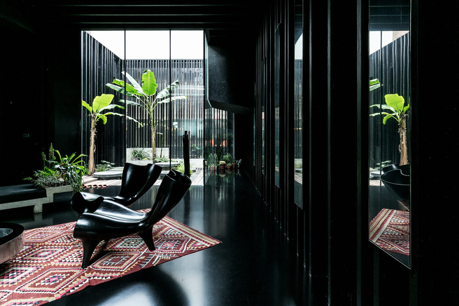 Lost House: A Dramatic Architectural Home Designed by Sir David Adjaye 2 lost house david adjaye nordroom1 Lost House: A Dramatic Architectural Home Designed by Sir David Adjaye