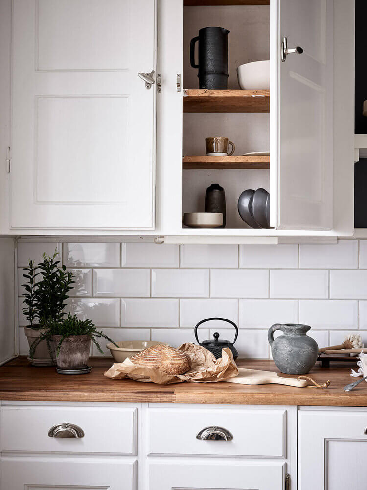 A Charming Scandinavian Apartment With Original Details 13 ACharmingScandinavianApartmentWithOriginalDetails TheNordroom12 A Charming Scandinavian Apartment With Original Details