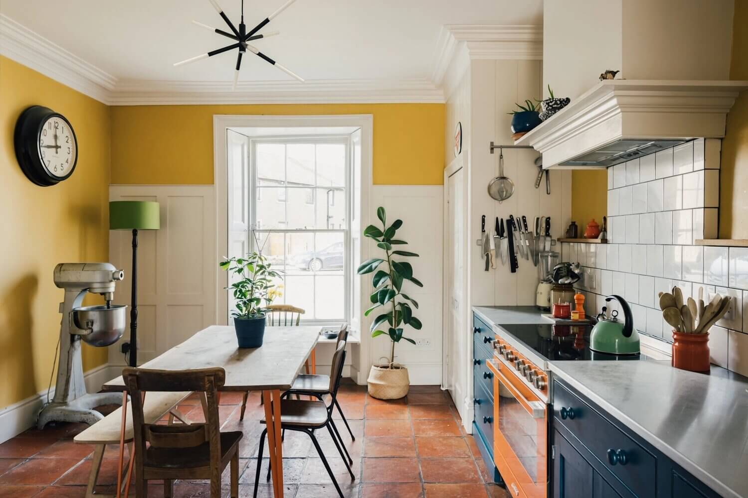 A Colorful Early 19th-Century House in England 8 AColorfulEarly19th CenturyHouseinEngland TheNordroom3 A Colorful Early 19th-Century House in England
