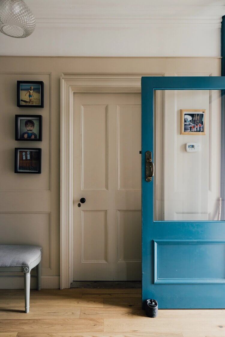 A Colorful Early 19th-Century House in England 5 AColorfulEarly19th CenturyHouseinEngland TheNordroom6grid A Colorful Early 19th-Century House in England
