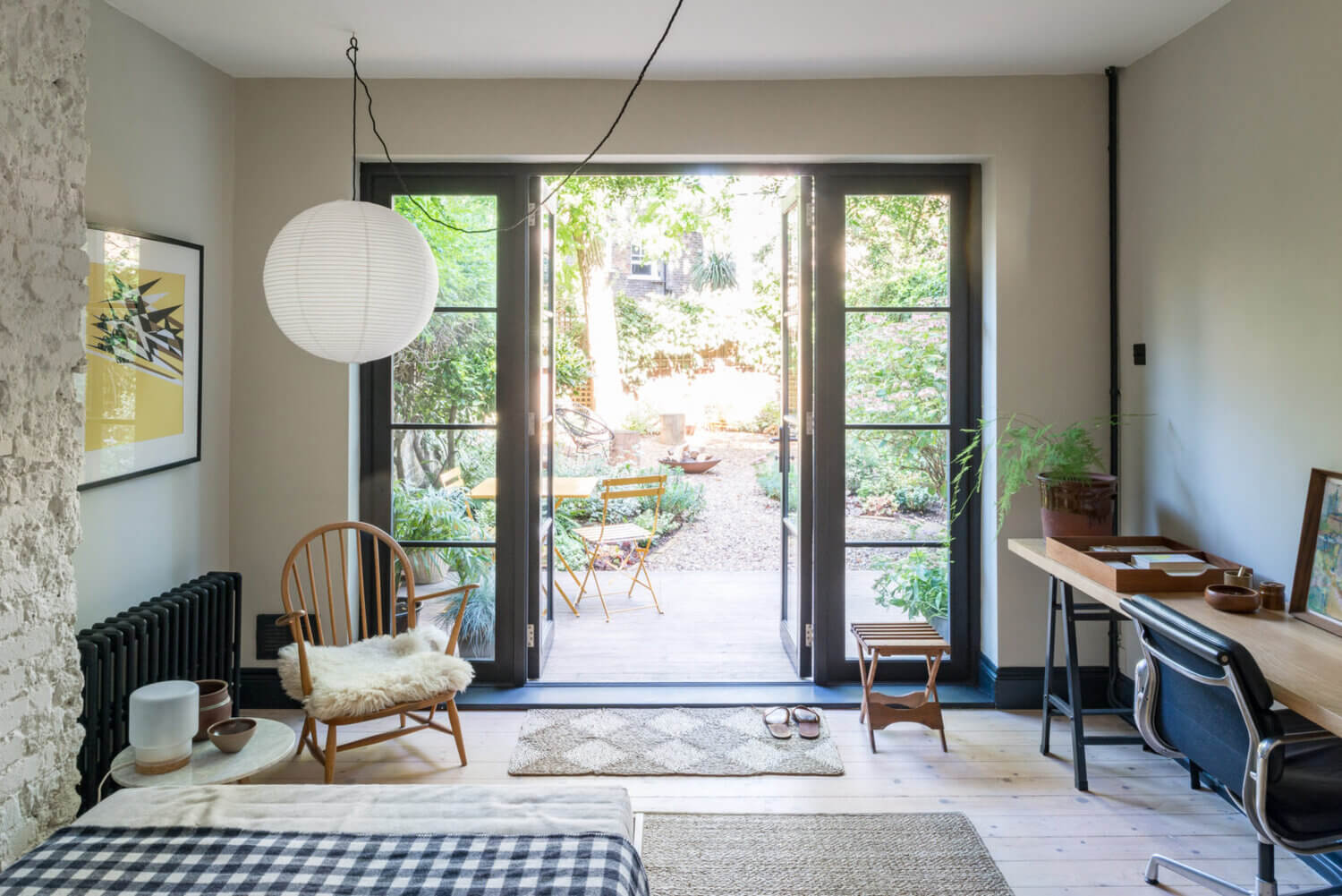 An Elegant Victorian Terrace House with Private Courtyard Garden 19 AnElegantVictorianTerraceHousewithPrivateCourtyardGarden TheNordroom19 An Elegant Victorian Terrace House with Private Courtyard Garden