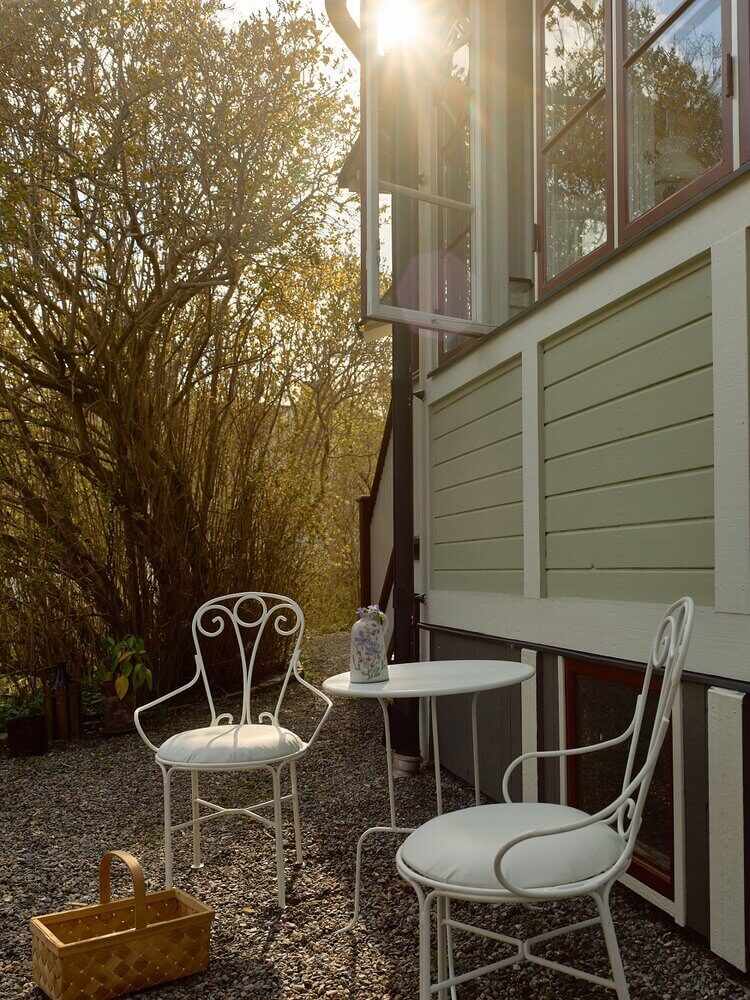 An Idyllic Swedish House With Tower Room 29 idyllic-swedish-house-tower-room-nordroom