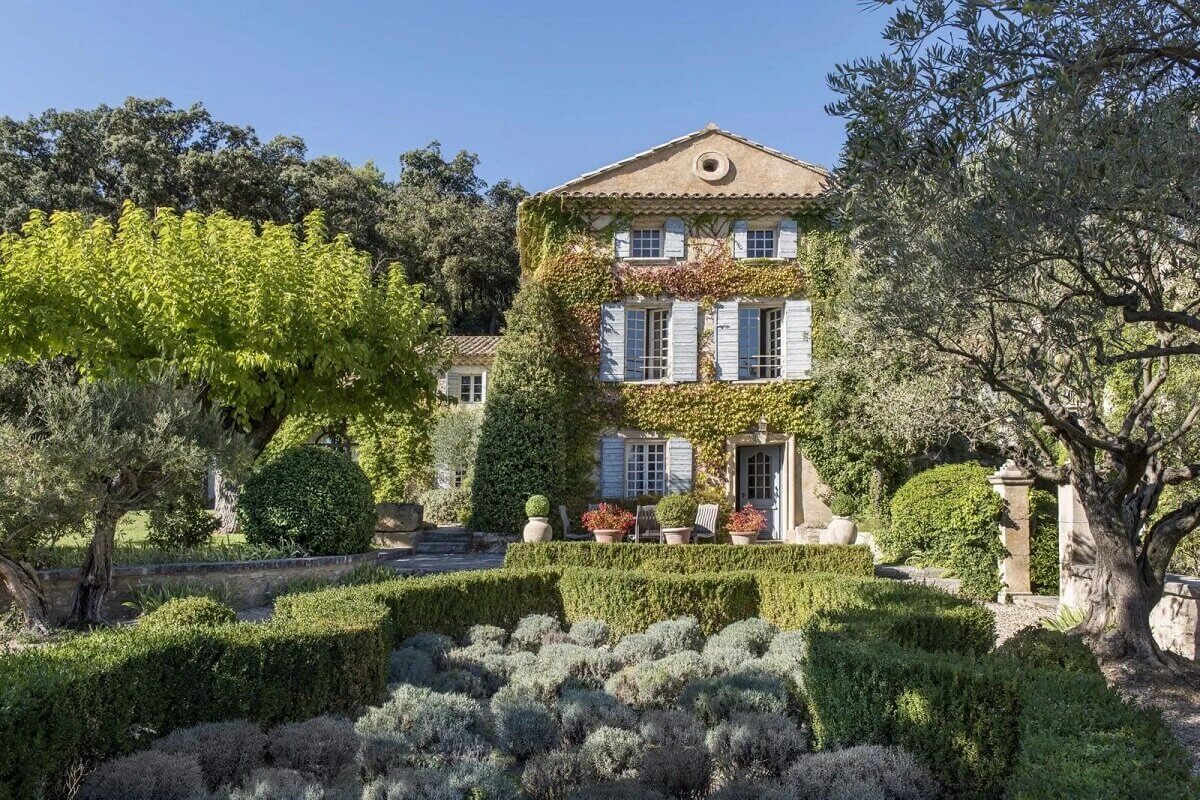 For Sale: A Beautiful 16th-Century Bastide in the Provence 1 16th-century-bastide-provence-nordroom