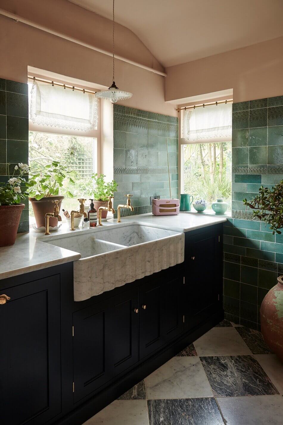 A Classic deVOL Kitchen with Mediterranean Color Scheme 3 classic-devol-kitchen-mediterranean-colors-nordroom