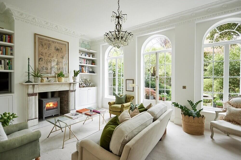 A Light-Filled Maisonette With Lovely Garden 1 light-filled-living-room-arched-winodws-london-nordroom