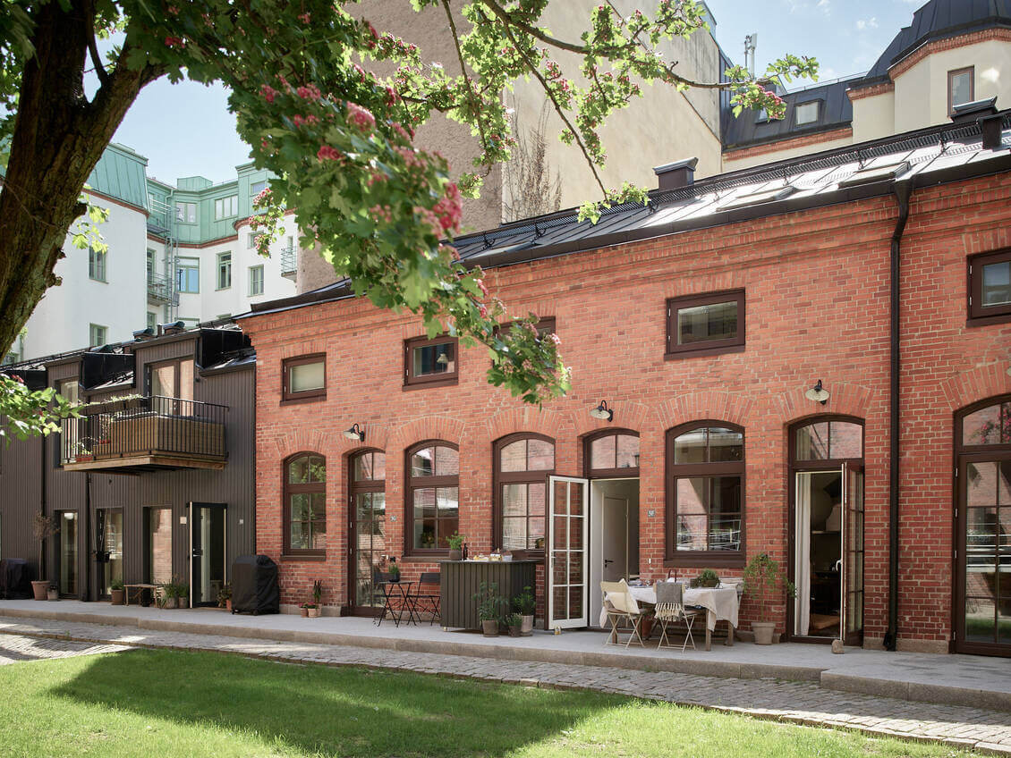 A Small Scandinavian Maisonette in a Historic Building 1 small-scandinavian-maisonette-nordroom