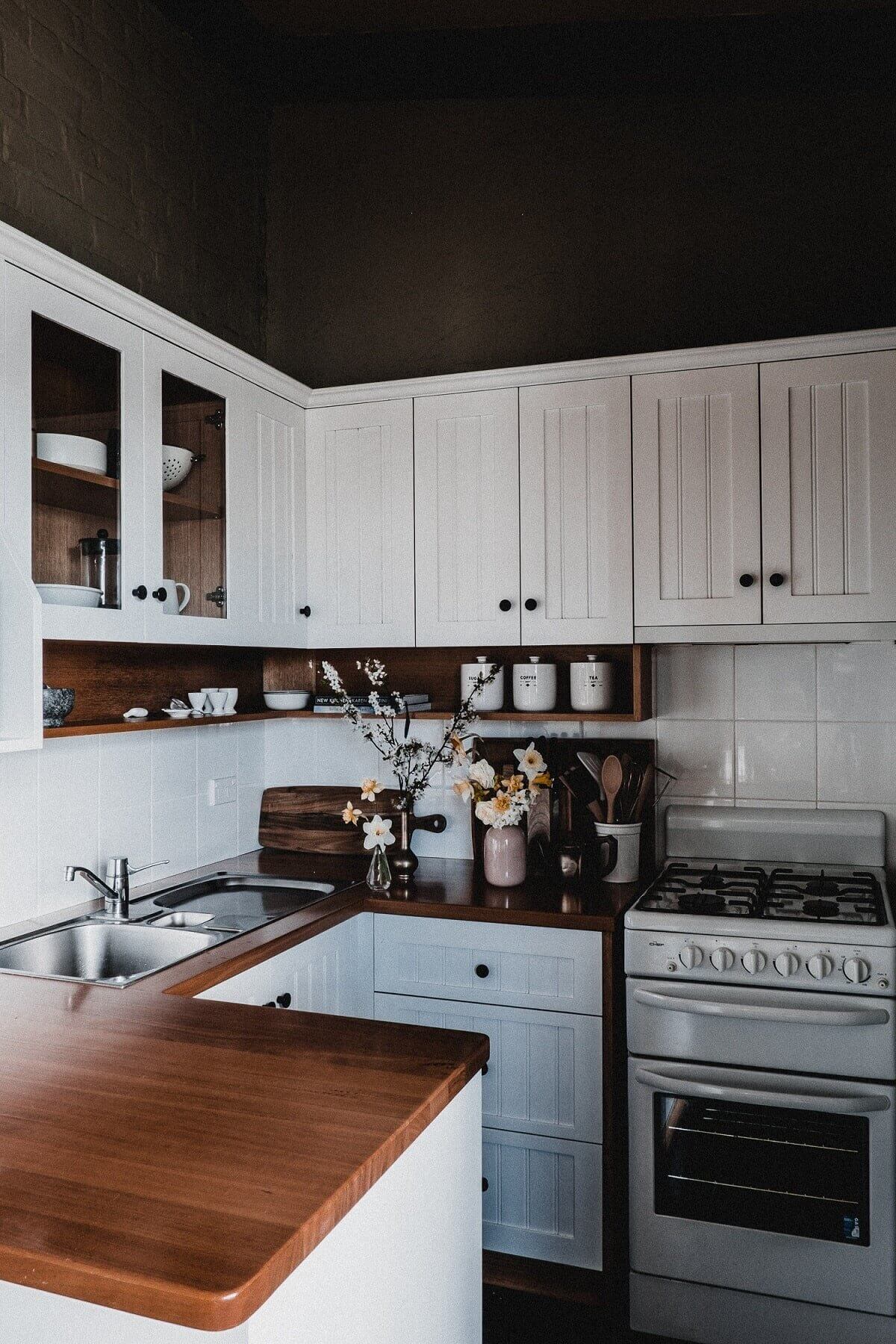 Captains Cottage: A Warm Airbnb Cottage on Tasmania 11 captains-cottage-vintage-airbnb-cottage-hobart-tasmania
