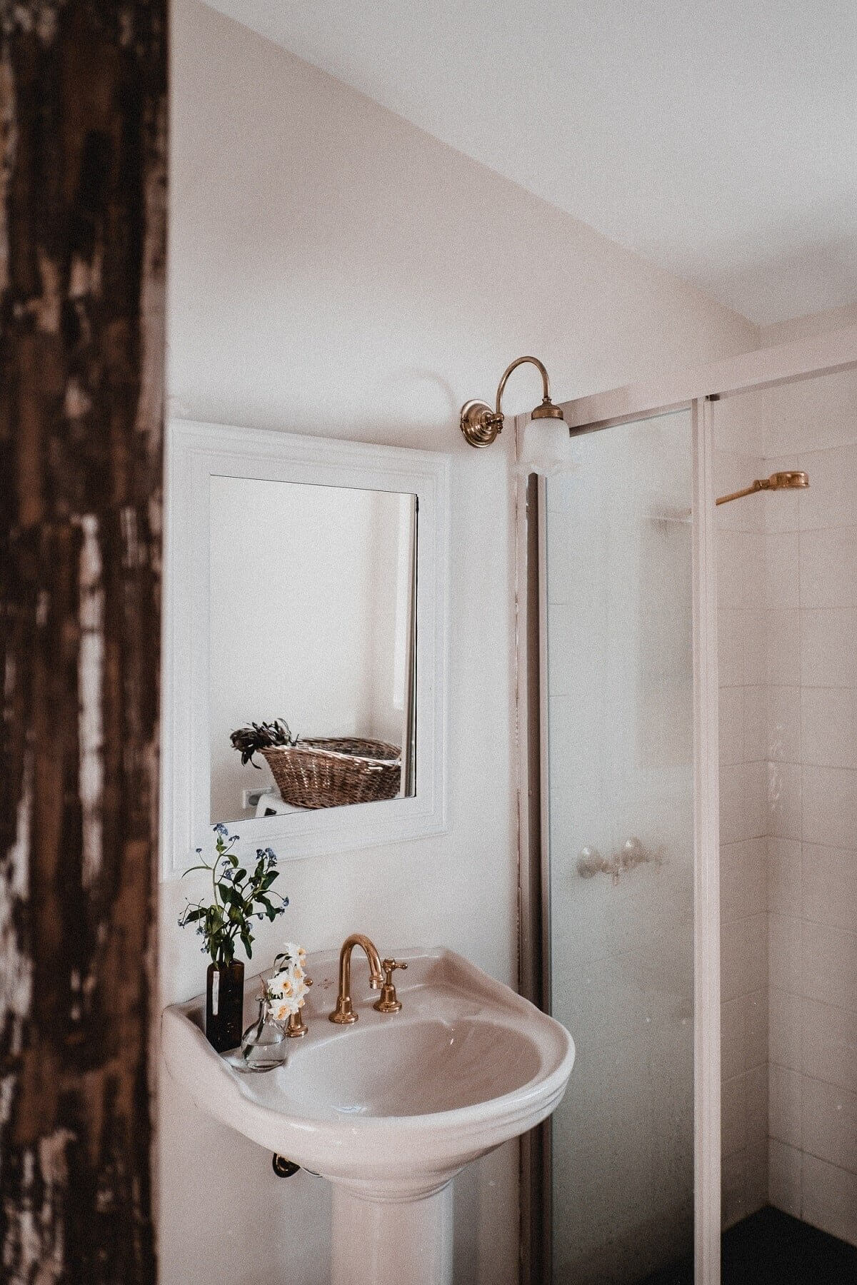 Captains Cottage: A Warm Airbnb Cottage on Tasmania 14 captains-cottage-vintage-airbnb-cottage-hobart-tasmania
