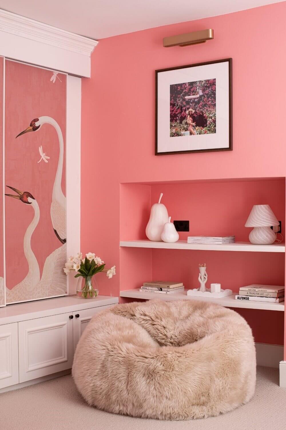A Peaceful Townhouse in Bath With A Pink Surprise 15 serene-townhouse-bath-garden-gainsborough-nordroom