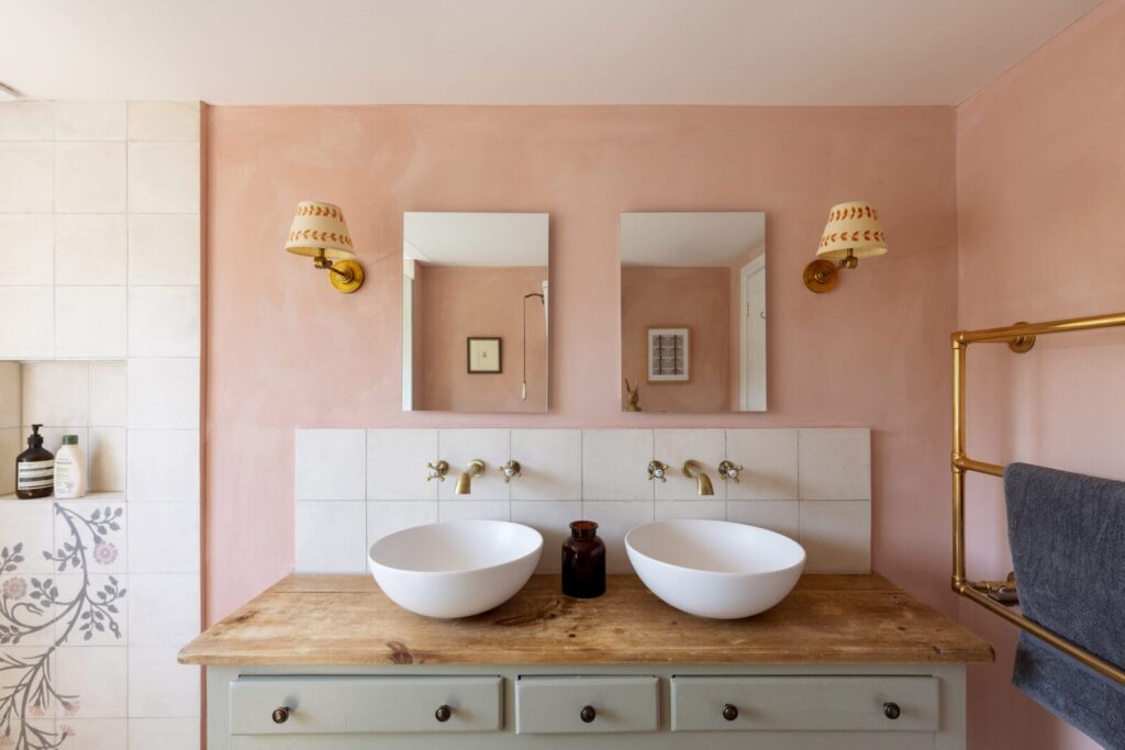 Colorful Rooms in a Historic London House 13 13 Colorful Rooms in a Historic London House