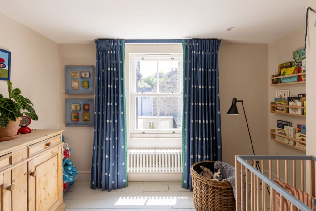 Colorful Rooms in a Historic London House 17 17 Colorful Rooms in a Historic London House