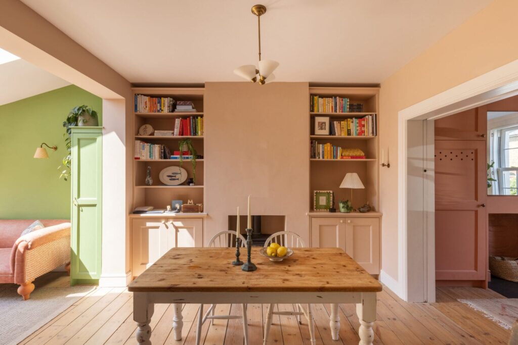 Colorful Rooms in a Historic London House 2 2 Colorful Rooms in a Historic London House
