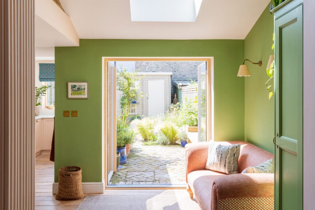 Colorful Rooms in a Historic London House 5 5 Colorful Rooms in a Historic London House