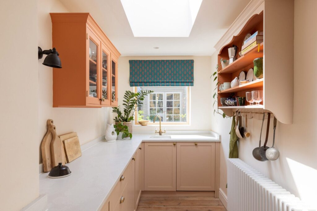 Colorful Rooms in a Historic London House 7 7 Colorful Rooms in a Historic London House