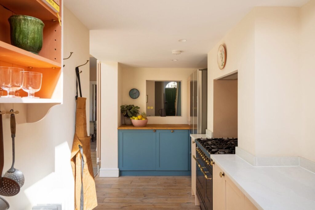 Colorful Rooms in a Historic London House 9 9 Colorful Rooms in a Historic London House