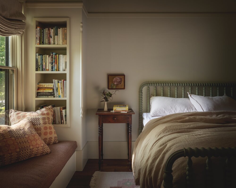 Best of 2021: Bedrooms 6 bedroom-window-seat-reading-nook-iowa-city-house-jessica-helgerson-nordroom