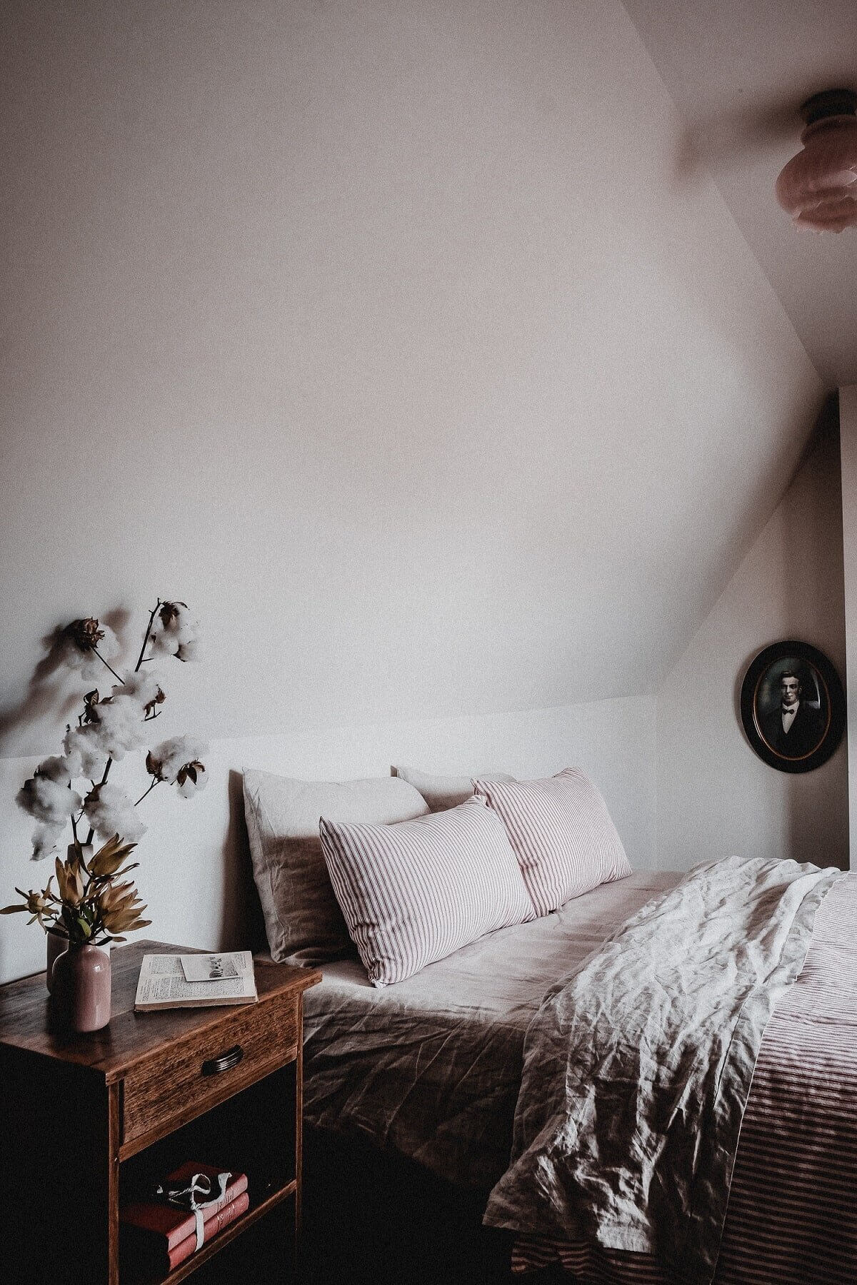 Captains Cottage: A Warm Airbnb Cottage on Tasmania 13 captains-cottage-vintage-airbnb-cottage-hobart-tasmania