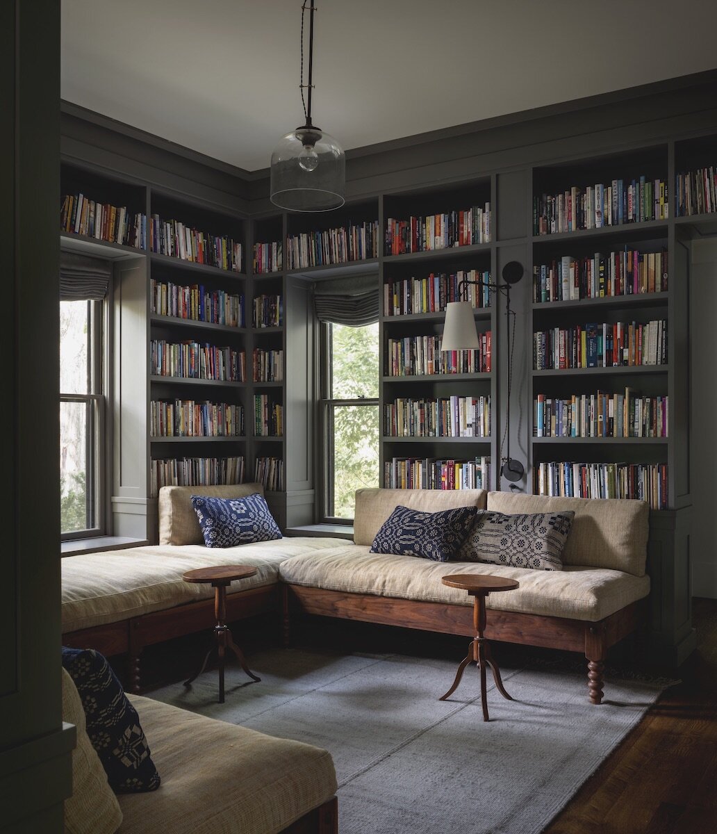 36 Home Library Ideas That Are A Book-Lover's Dream 33 reading-room-home-library-bookshelves-iowa-city-house-jessica-helgerson-nordroom