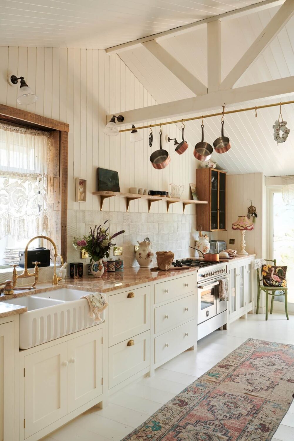 10 Easy Budget-Friendly Upgrades To Boost Your Home's Appeal 12 pearl-lowe-light-bohemian-beach-house-devol-kitchen-nordroom