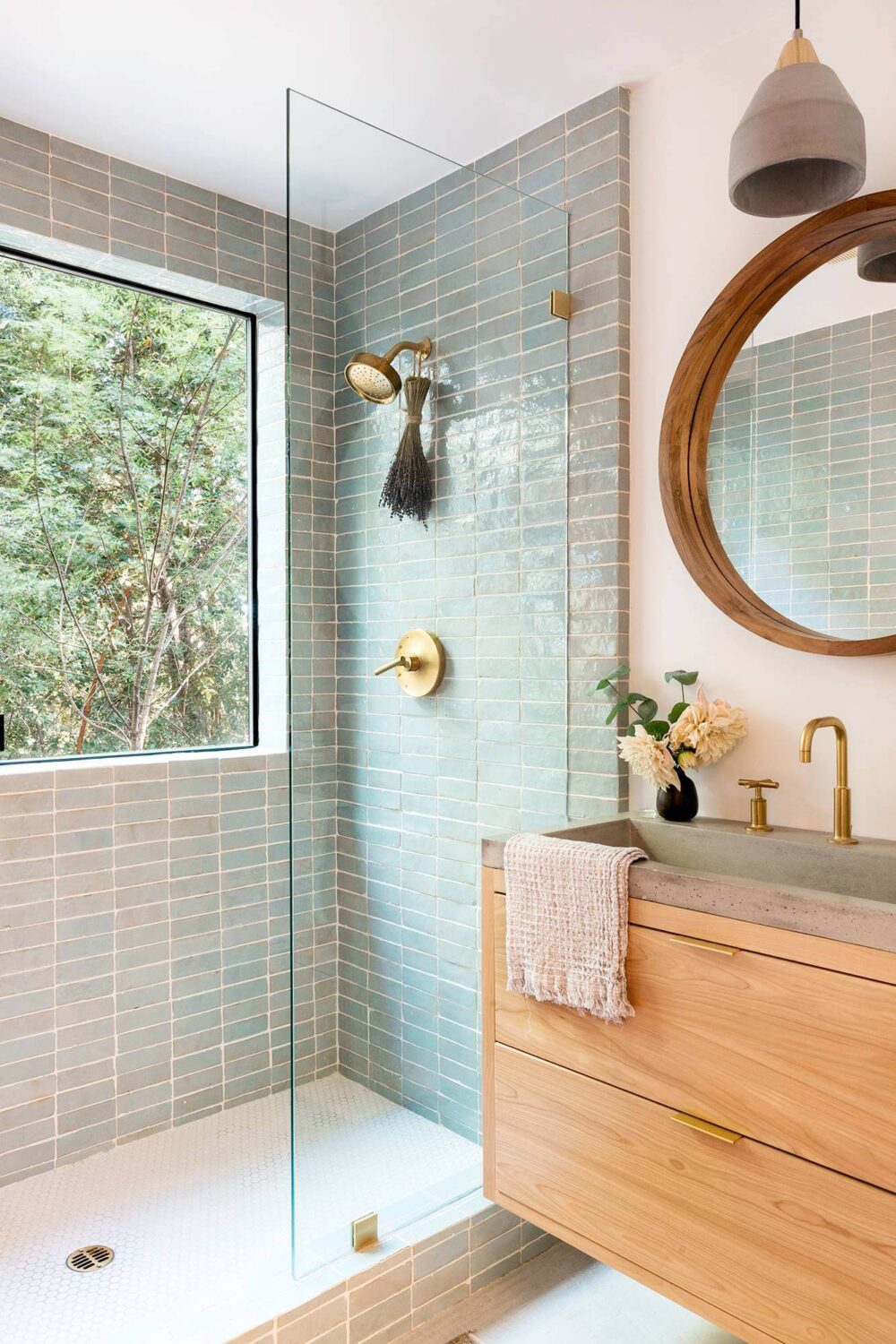 Valspar Color of the Year 2024: Renew Blue 8 small-bathroom-blue-tiles-nordroom