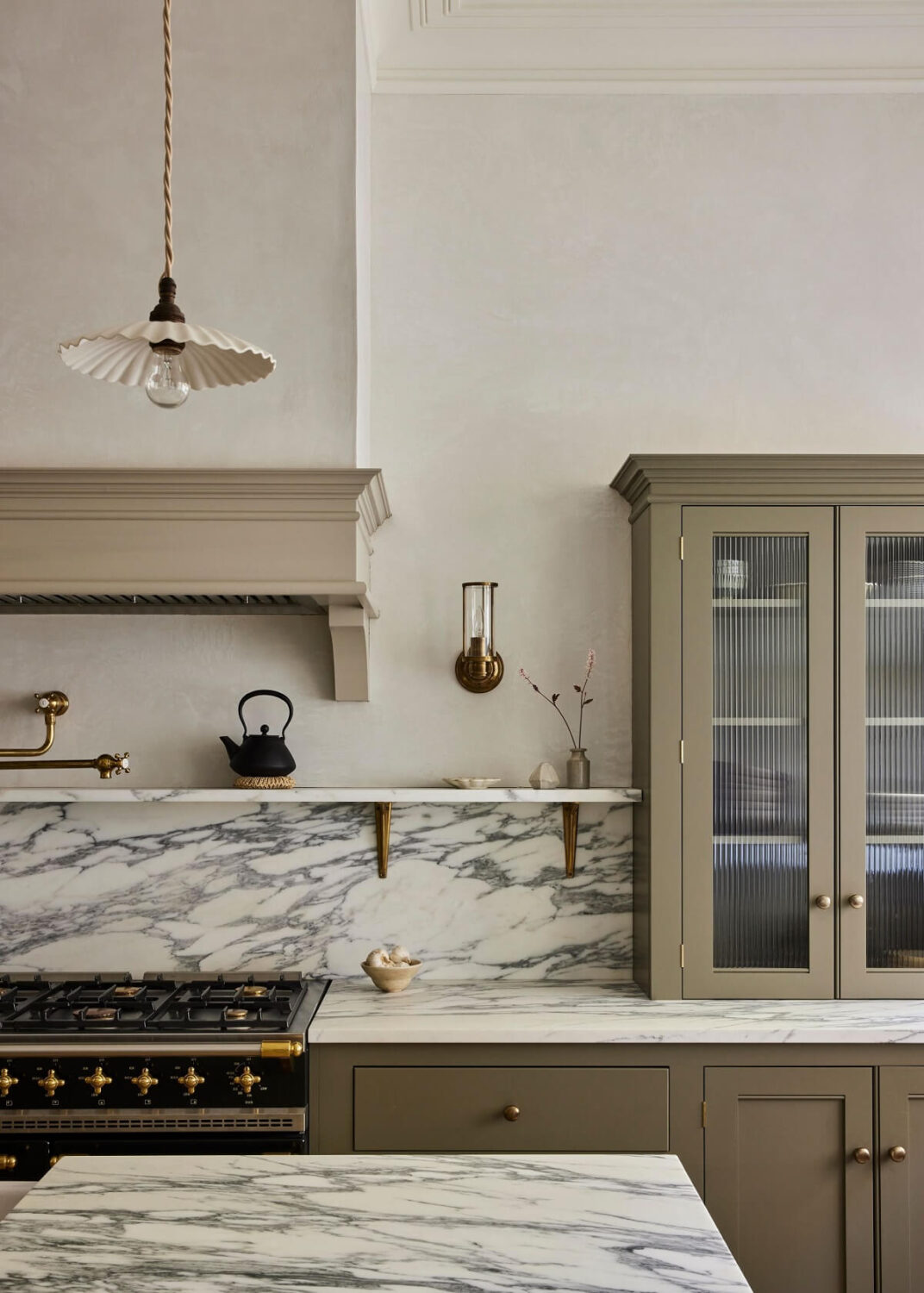 Soothing Tones in a Victorian Brownstone in Jersey City 8 soothing-tones-victorian-brownstone-jersey-city-nordroom