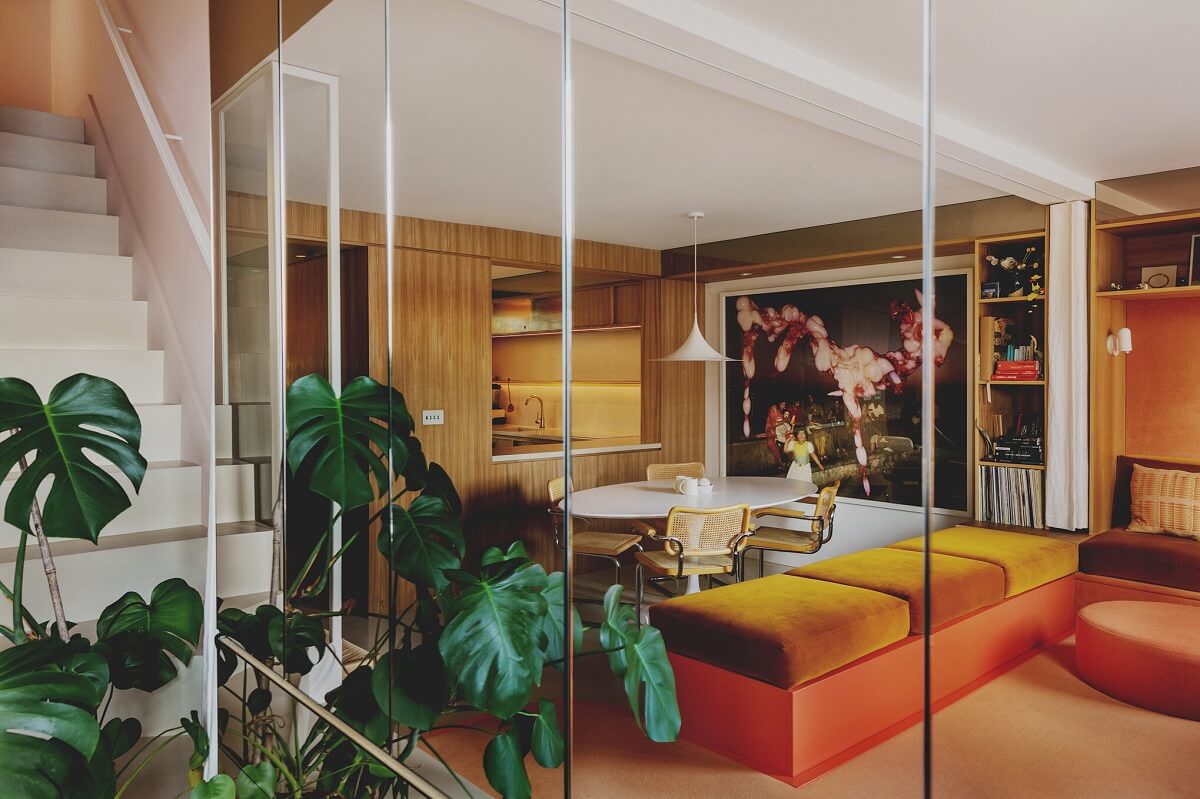 A 1970s-Style Townhouse in North London 2 living-room-1970s-london-townhouse-nordroom