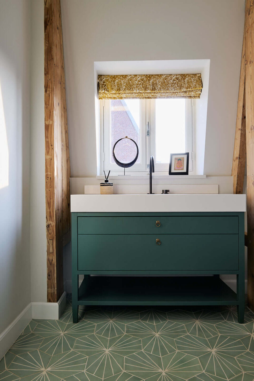 Color & Texture in a Grand Amsterdam Villa 26 green-bathroom-eclectic-villa-amsterdam-nordroom