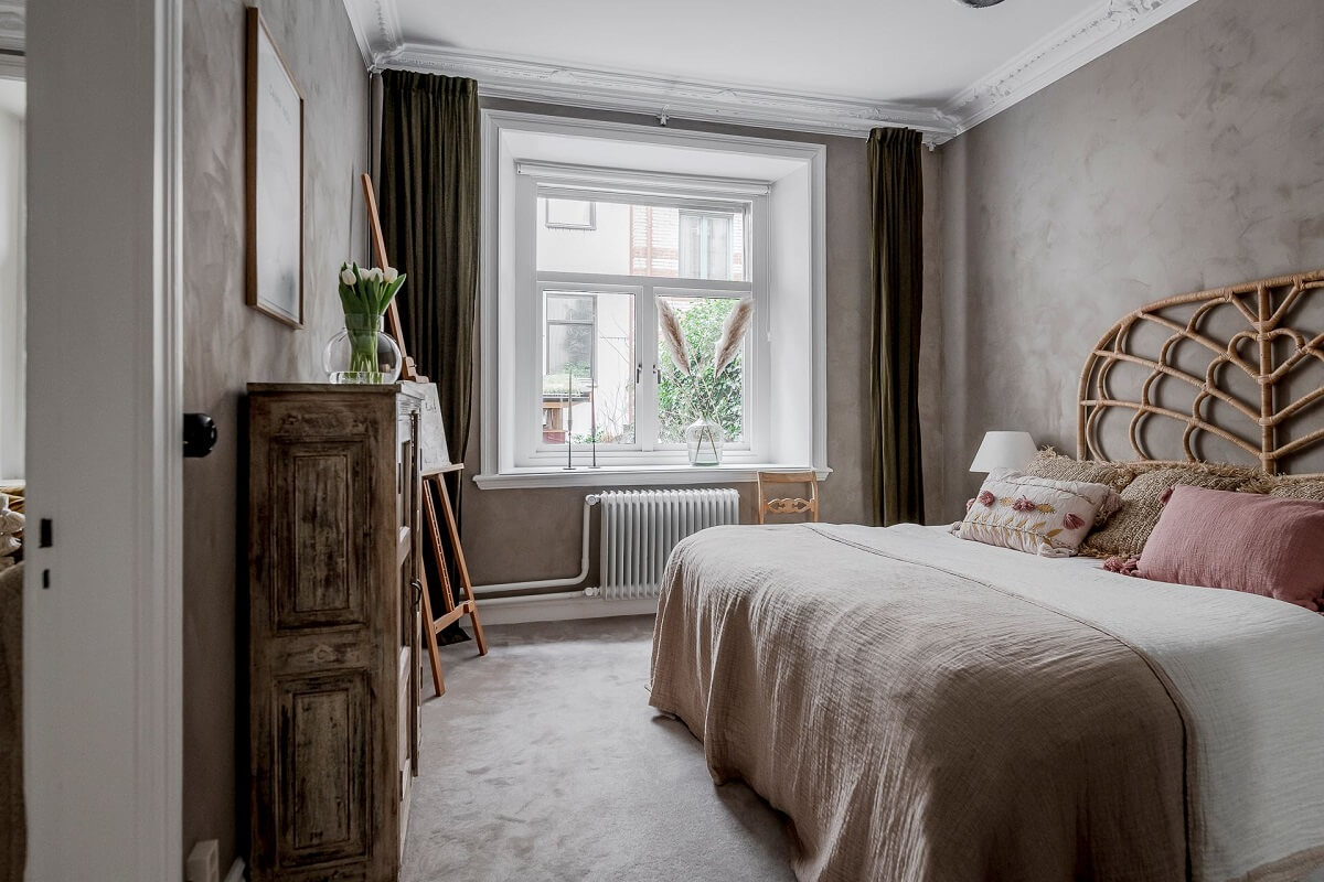 A Lovely Scandi Apartment with Original Features 10 rustic-boho-bedroom-scandinavian-apartment-nordroom