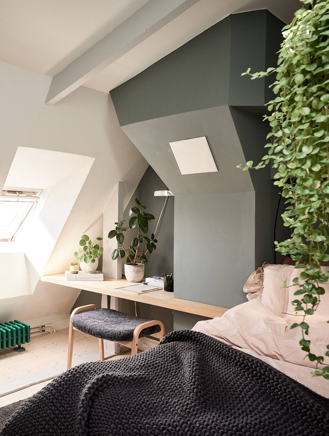 How To Design A Stylish Bedroom Home Office 5 bedroom sloped ceiling built in desk How To Design A Stylish Bedroom Home Office