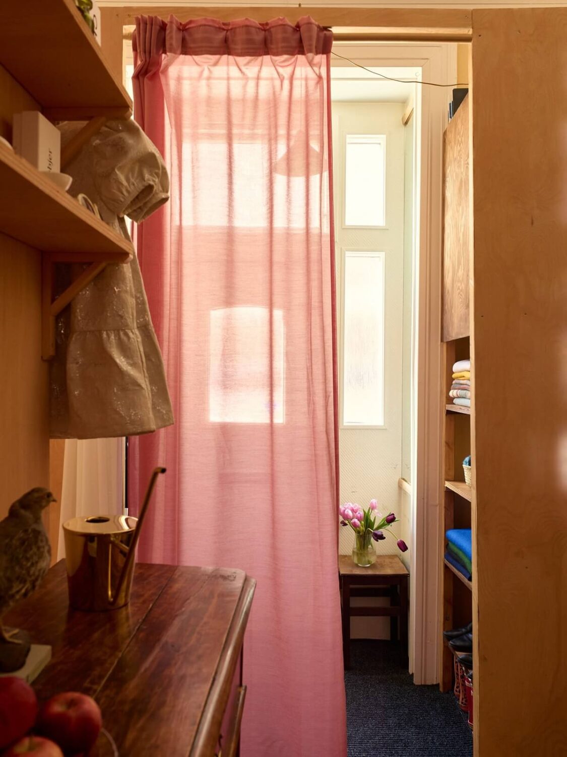 A Small Vintage Apartment with Warm Yellow Walls 17 vintage-nordic-apartment-diy-bedroom-nordroom