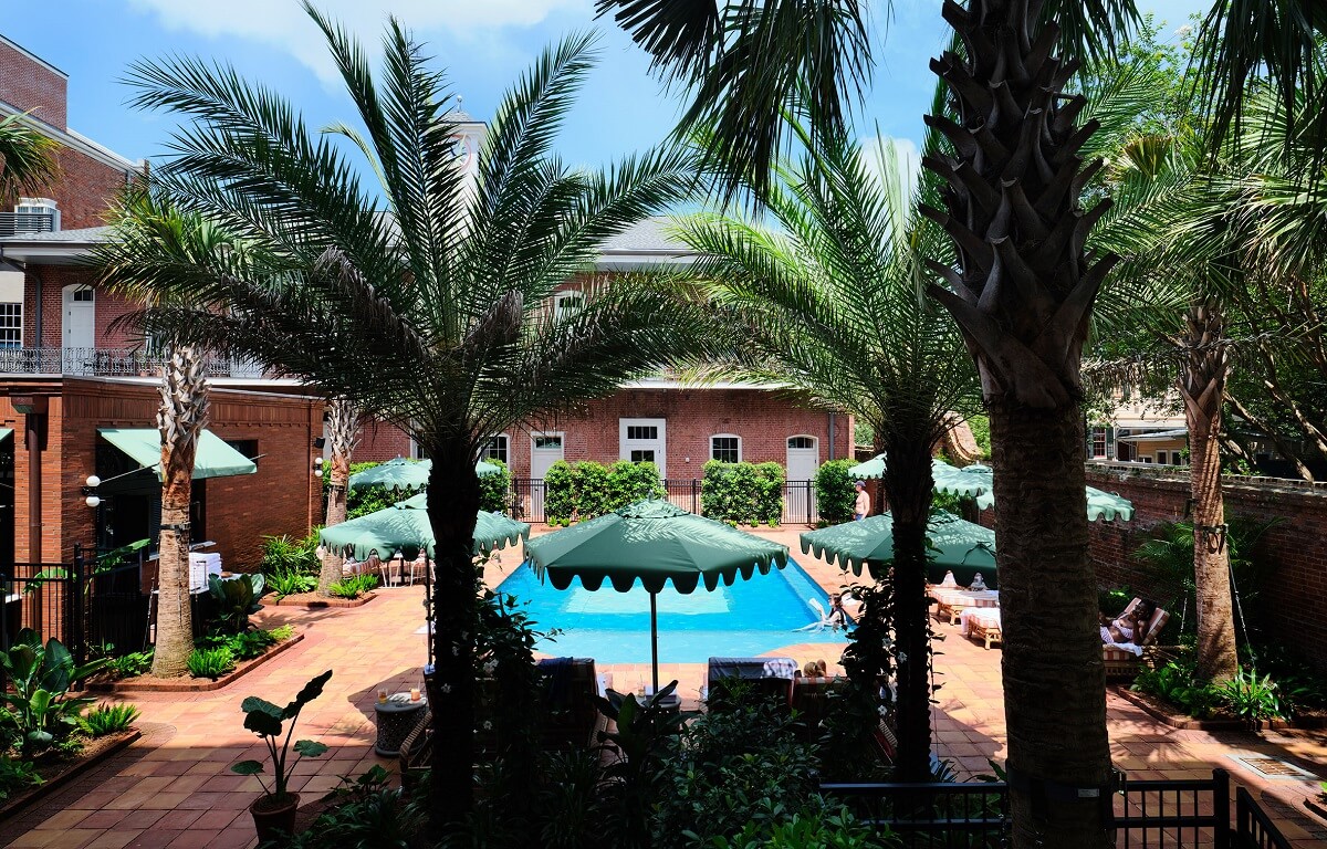 Hotel Saint Vincent in New Orleans 23 hotel-saint-vincent_new-orleans_lambert-macguire-design-palm-trees-swimming-pool-nordroom