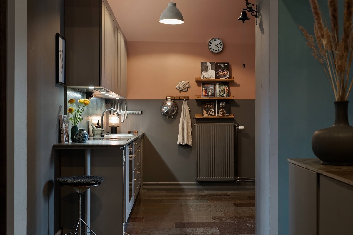 A Moody Family Home in Sweden 9 pink-gray-kitchen-historic-apartmen-tnordroom