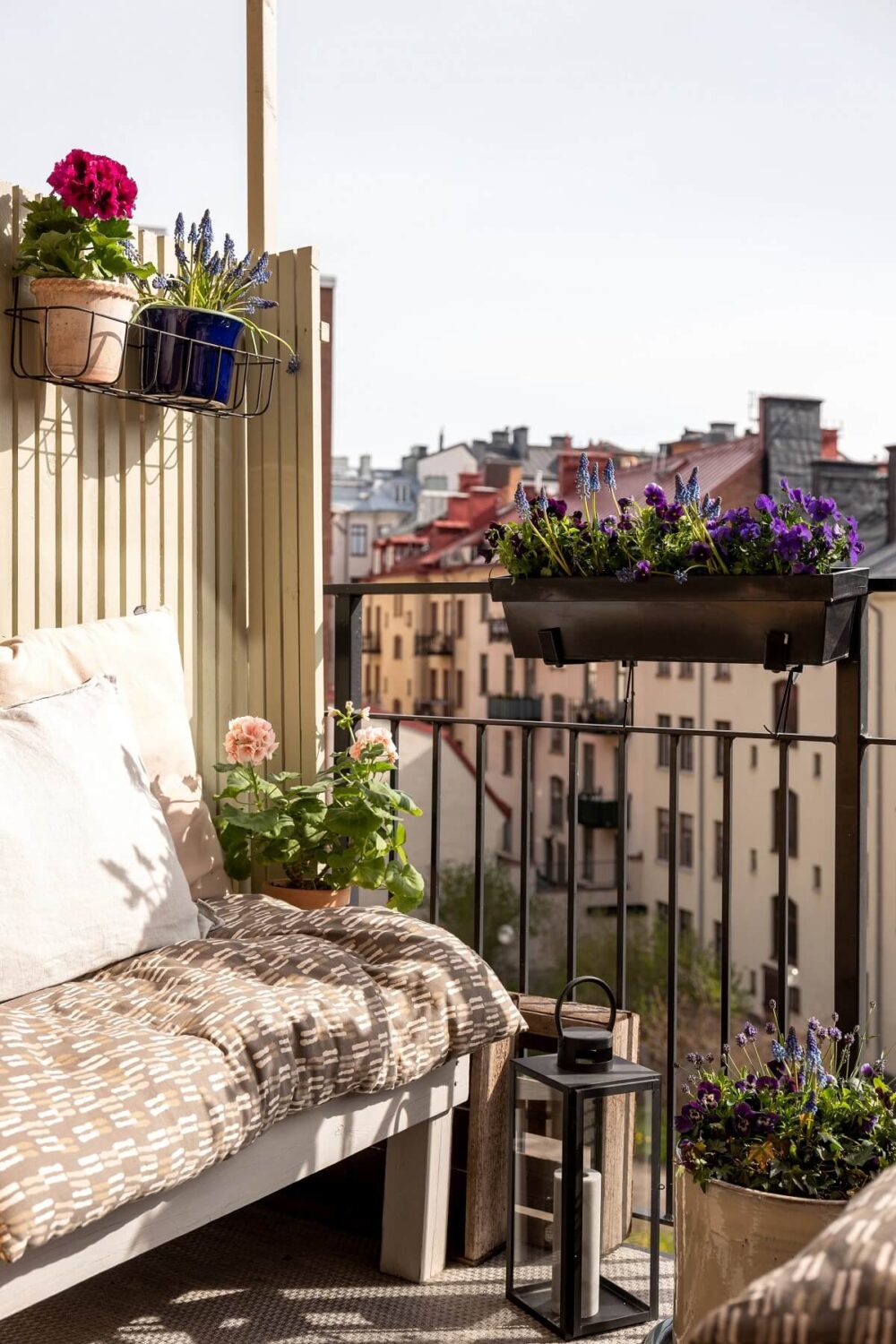 A Nordic Home with Blue Sitting Room and Kitchen 28 balcony-blue-pink-apartment-nordroom
