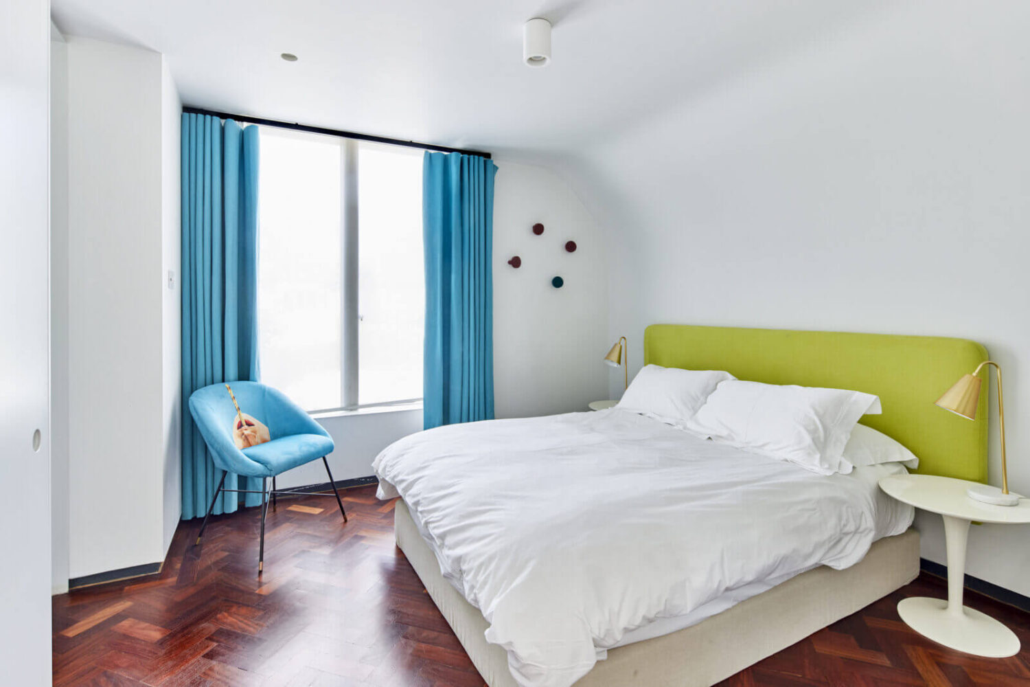The Makers House: A Modern Achitectural Home in London 20 bedroom-parquet-floor-blue-curtains-nordroom