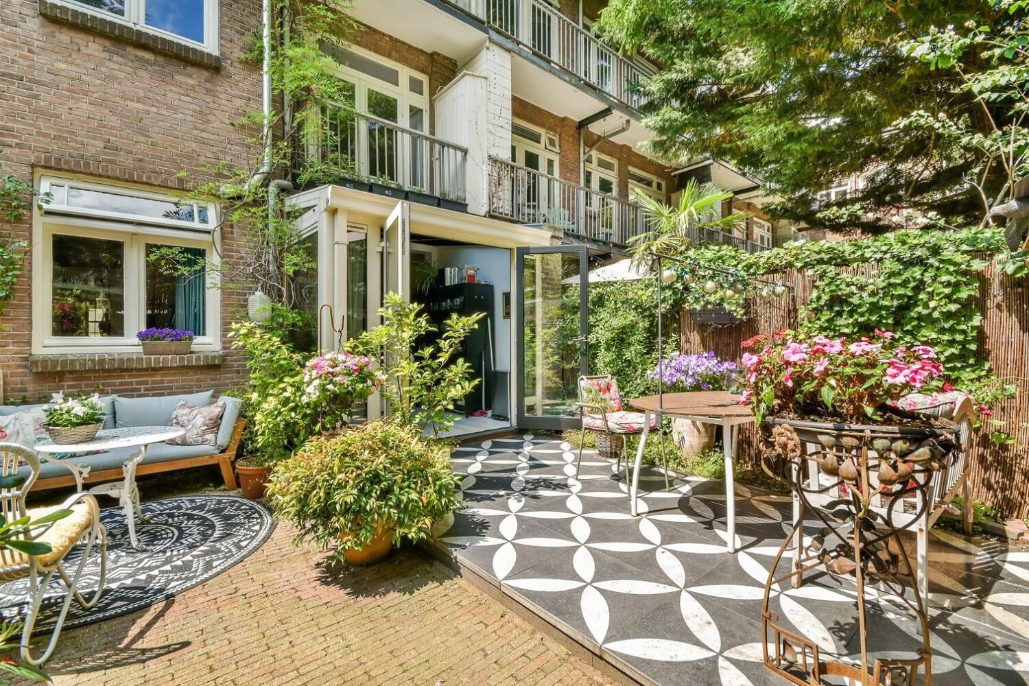 A Bright Colorful Home in Amsterdam 17 garden-terrace-colorful-home-amsterdam-nordroom
