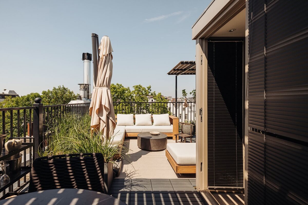 Light Gray Design Apartment in Amsterdam 25 roof-terrace-monochrome-design-apartment-nordroom